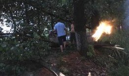 暴雨爆料时间视频,现场实况视频直击惊心动魄瞬间