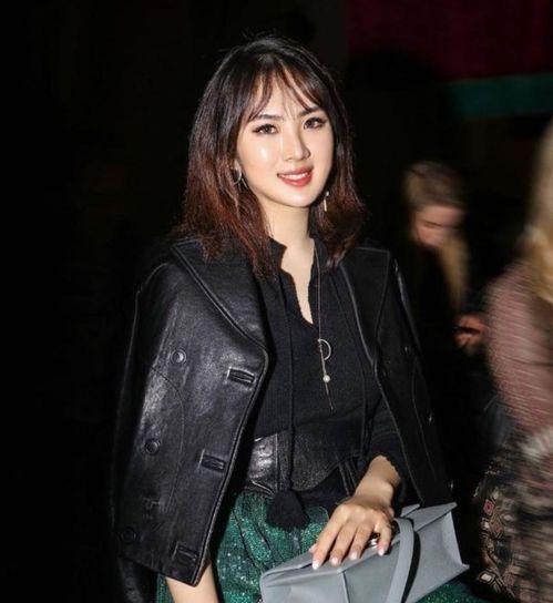 娱乐吃瓜姚安娜屏保